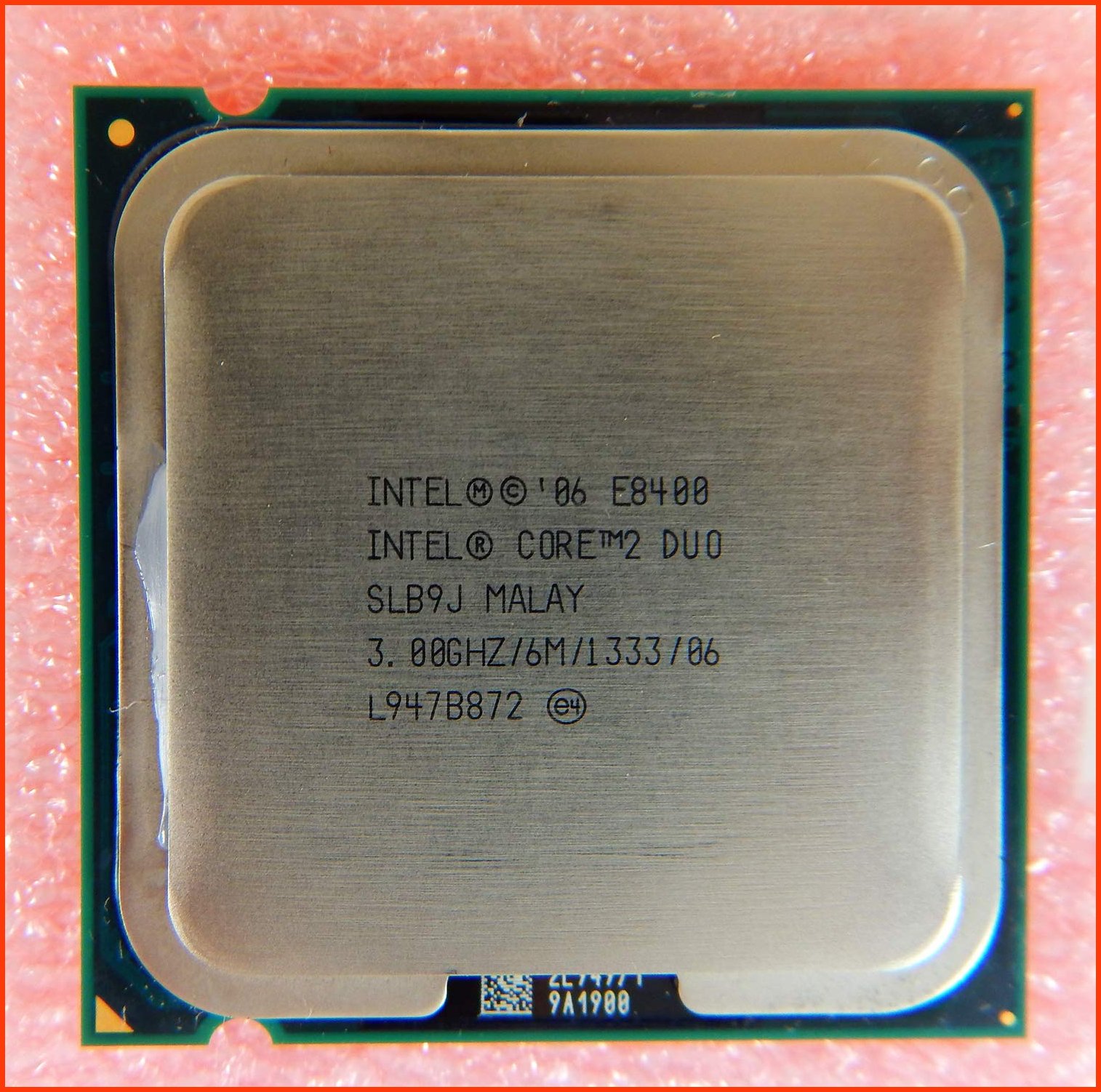 並行輸入品Intel Core Duo E8400 3.00GHz 6MB 1333MHz CPU SLB9J